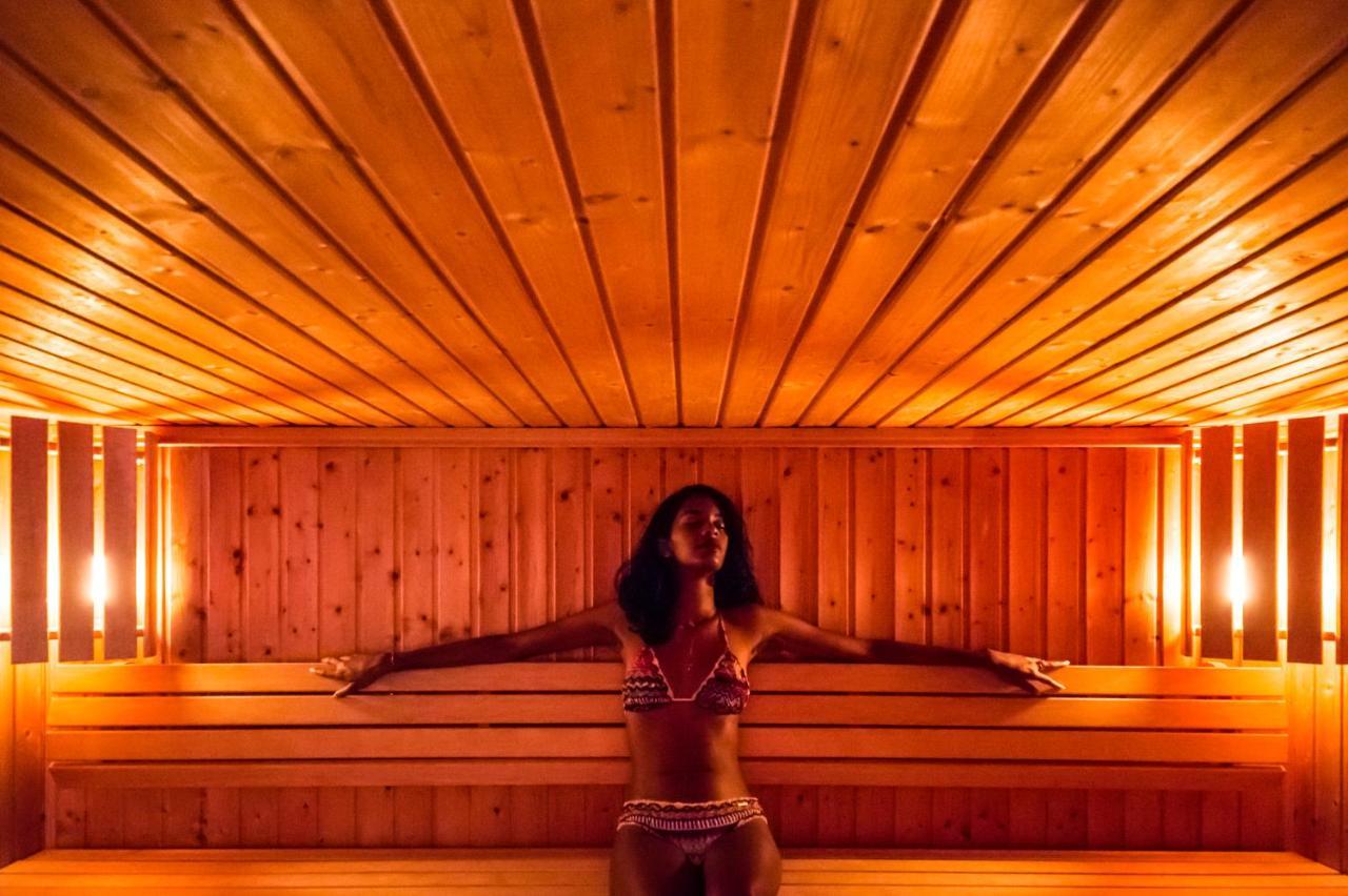 Mahogany Hotel Residence & Spa ル・ゴジエ エクステリア 写真